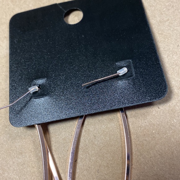 🛍 6 for $35 • NWT Banana Republic Rose Gold Asymmetrical Dangle Drop Earrings - Picture 5 of 5